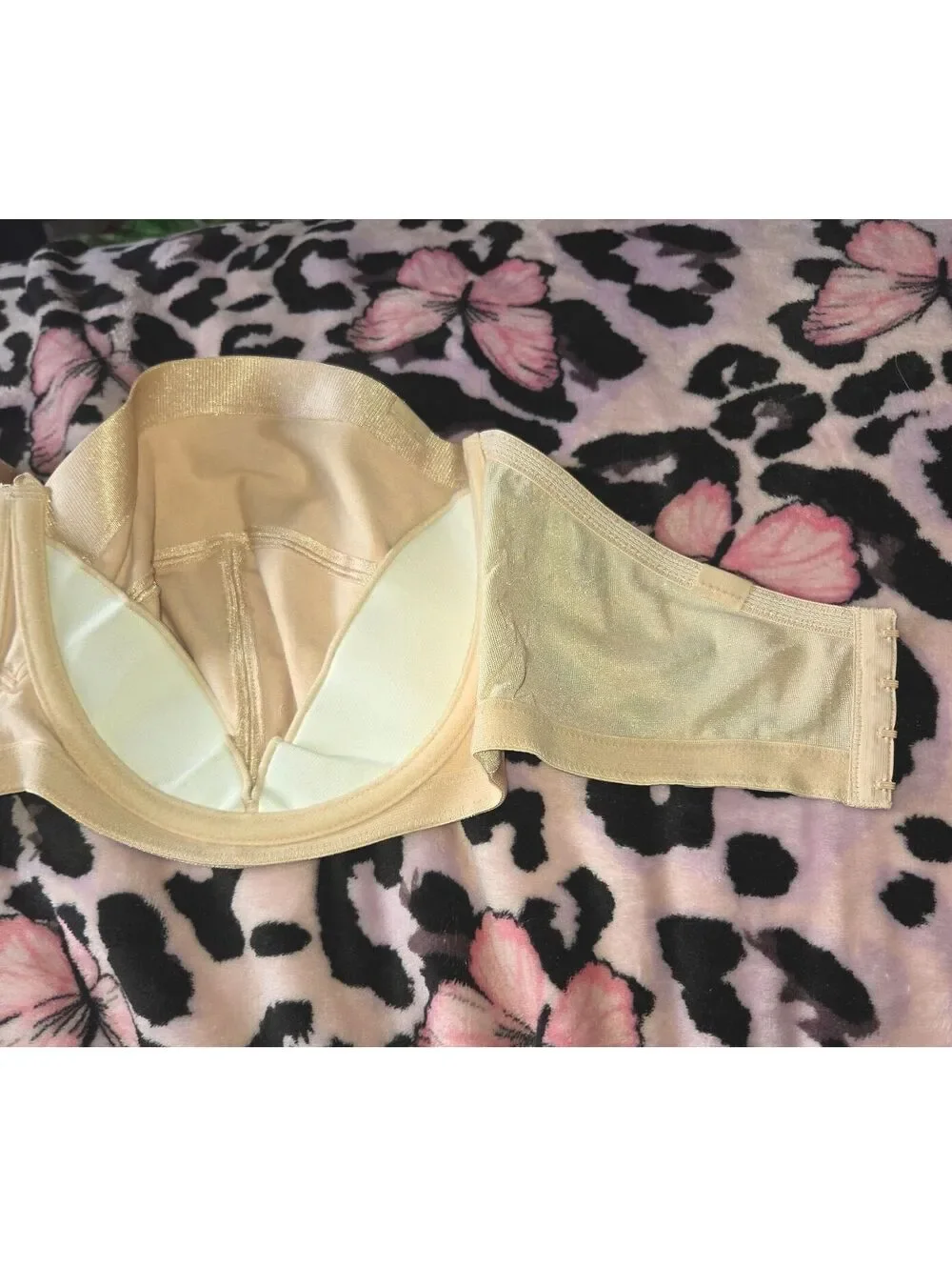 Vanity fair strapless bra New with detachable straps 42DD